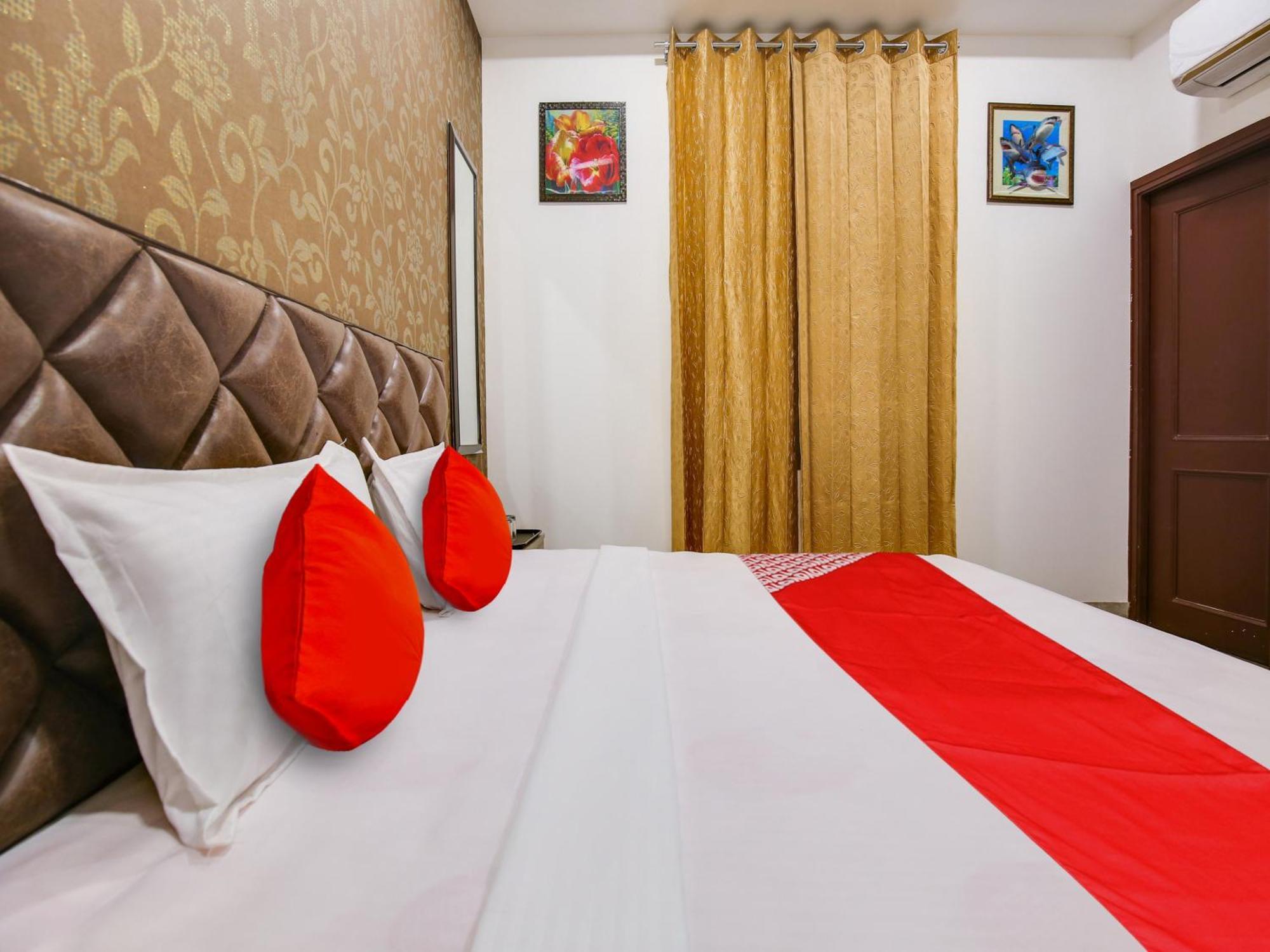 Hotel O Baran Classic Ludhijána Exteriér fotografie